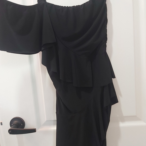 Available✴ Sale ✴ Brand: Limite, Black Rib One Shoulder Bodycon Black Dress, - Picture 3 of 8